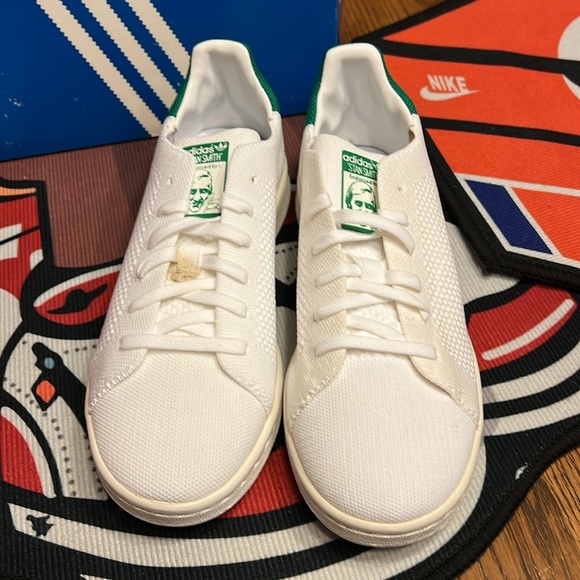 Adidas Stan Smiths 6.5W - Picture 2 of 2